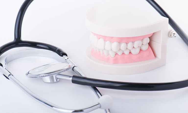 平日は夜9時まで、土日も夜7時まで対応